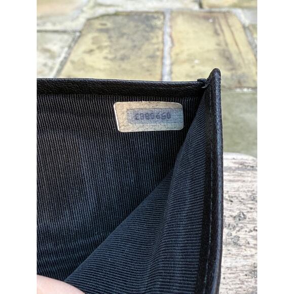 CHANEL LAMBSKIN DIAMOND STICH WALLET EUC - Picture 4 of 6